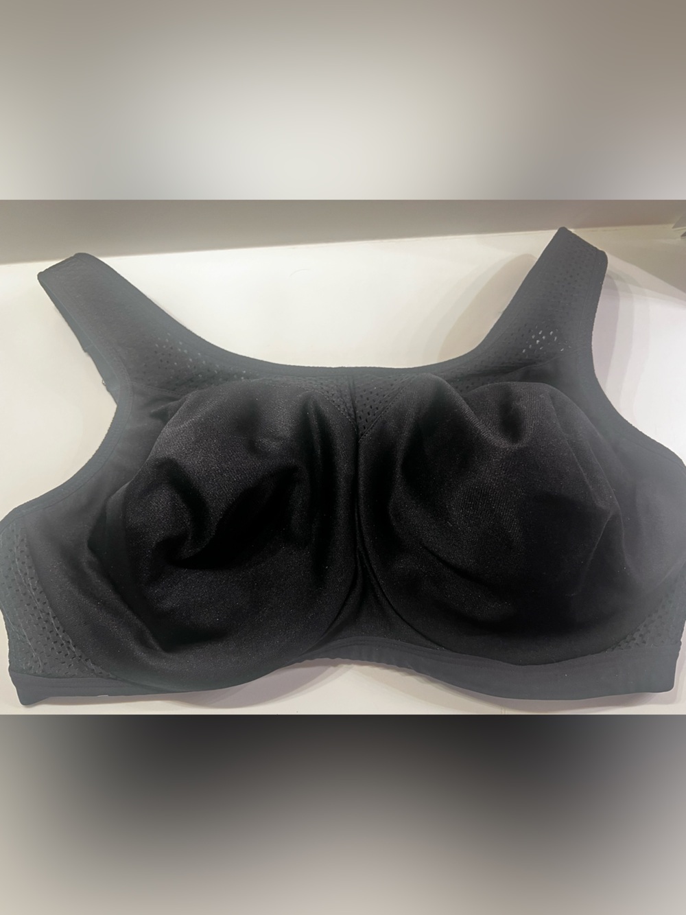 GLAMORISE  HIGH-IMPACT UNDERWIRE SPORTS BRA   SIZE 40 DD BLACK